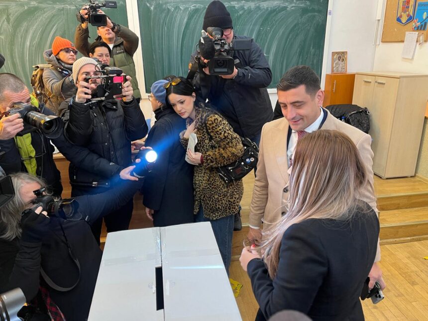 Simion denunță fraudă în diaspora și a verificat personal votul multiplu: „Sper ca influențele unor țări străine să nu își facă simțită prezența la aceste alegeri.” 1 simion acuza frauda in diaspora si a testat personal votul multiplu sper ca influentele unor tari straine sa nu isi faca simtita prezenta la aceste alegeri video 67431d1ee55d3