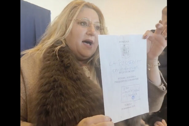 sosoaca a transmis live din cabina de vot si a facut circ in sectie blestemati sa fiti tot sistemul 67432a09f3576