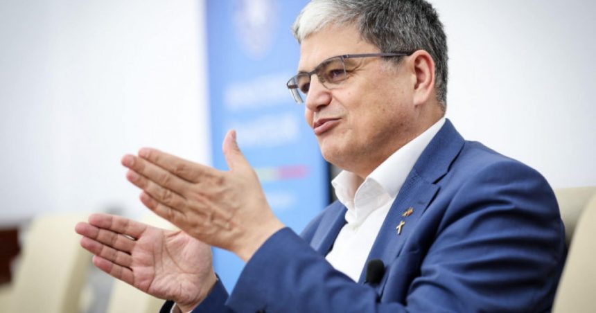 Statul extinde amnistia fiscală. Boloș propune un bonus permanent pentru contribuabilii care își achită la timp taxele și impozitele. 1 statul prelungeste amnistia fiscala bolos vrea bonus permanent pentru cei care platesc taxe si impozite la timp 673616caf13cd