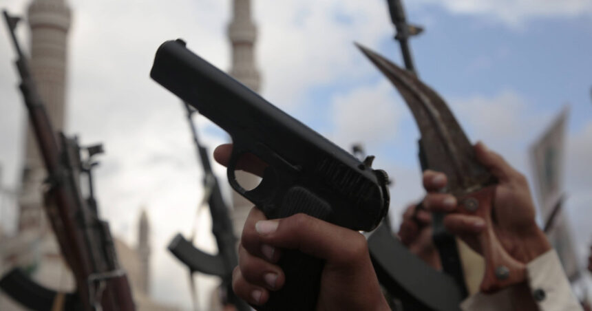 Sute de mercenari din Yemen au fost înșelați și angajați de Rusia pentru a lupta în Ucraina. 1 sute de mercenari din yemen au fost pacaliti si recrutati de rusia pentru a lupta in ucraina 674340eac3d70