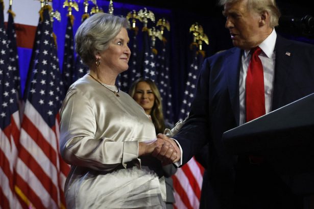 trump o numeste pe susie wiles sefa de cabinet la casa alba 672da4989079e