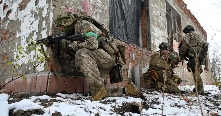 ucraina pregateste o lege a demobilizarii in prezent recrutii ucraineni pot reveni in civilie doar daca sunt raniti pe front 67364f099dda3