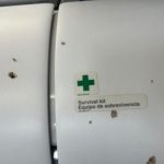 un avion cu pasageri a fost lovit de gloante in timp ce zbura spre haiti un insotitor de bord a fost ranit 67327f92a06e9
