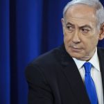 un consilier al lui netanyahu a fost arestat de ce este acuzat si ce sustine opozitia ca se afla de fapt in spate 6729239162b06