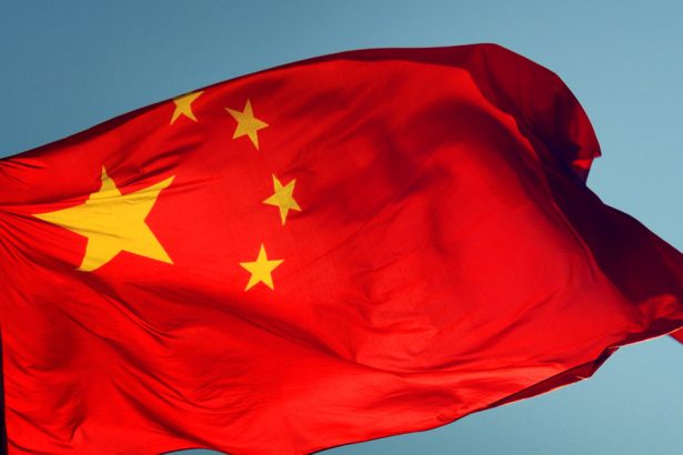 un fost angajat al unei agentii de stat din china a fost condamnat la moarte pentru spionaj nu putea rezista tentatiei banilor 672b22c58b444