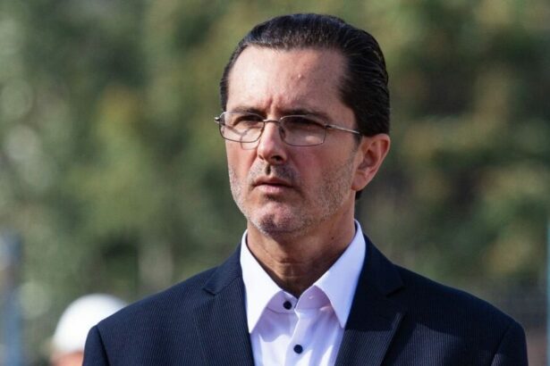 vasile banescu fostul purtator de cuvant al patriarhiei multi preoti l au sustinut direct pe calin georgescu 674729c5e0ccf