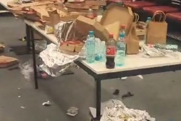 video dezastrul lasat de kosovari la vestiare dupa meciul cu romania imagini socante 6738d43dd8e79