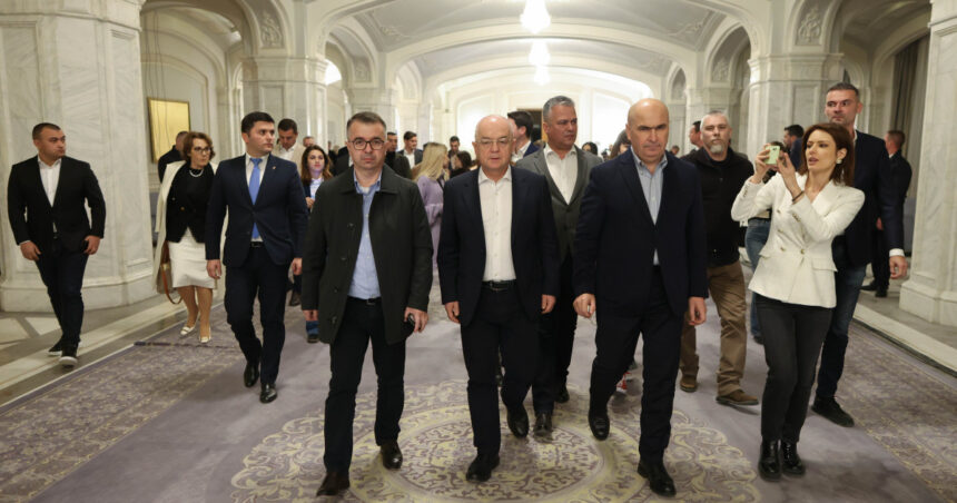 Emil Boc afirmă că modificările din PNL sunt „realizate la momentul potrivit”. Ce opinie are despre rezultatul obținut de Călin Georgescu? 1 video emil boc considera ca schimbarile in pnl sunt facute la timpul lor ce spune despre scorul obtinut de calin georgescu 6745ab7809b37