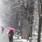 Prima ninsoare în Capitală din acest sezon. Meteorologii prevăd condițiile meteo până la sfârșitul săptămânii viitoare. 2 video prima ninsoare in capitala din acest sezon meteorologii anunta cum va fi vremea pana la finalul saptamanii viitoare 673313b25d02f