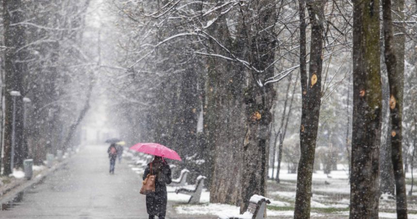 video prima ninsoare in capitala din acest sezon meteorologii anunta cum va fi vremea pana la finalul saptamanii viitoare 673313b25d02f