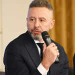 video profit financial forum mihai tecau ceo omniasig vienna insurance piata de asigurari de 20 de ani este de zece ori mai mica fata de cea bancara e nevoie de putin spice 67489d5b99367