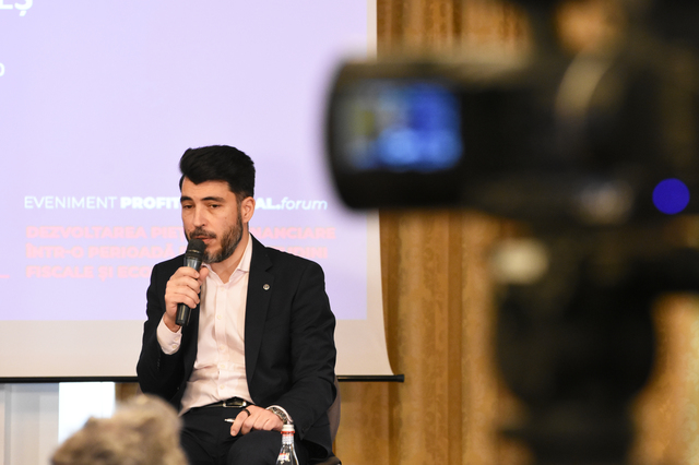 Profit Financial.forum - Valentin Budeș, CFO Sphera Franchise Group: Tipul ăsta de business HoReCa e una dintre soluțiile recession proof. De mâncat, lumea o să mănânce și noi suntem la locul potrivit, în momentul potrivit și cu gustul potrivit. 1 video profit financial forum valentin budes cfo sphera franchise group tipul asta de business horeca e una dintre solutiile recession proof de mancat lumea o sa manance si noi suntem la lo 6748882a32a61