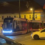 video un tramvai din timisoara a sarit de pe linii si a ajuns pe trotuar imagini surprinse dupa incident 6737025eb9ba2