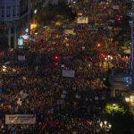 videofoto protest cu zeci de mii de oameni in valencia in urma inundatiilor mainile noastre sunt patate cu noroi ale voastre cu sange 673086ba2b3b4