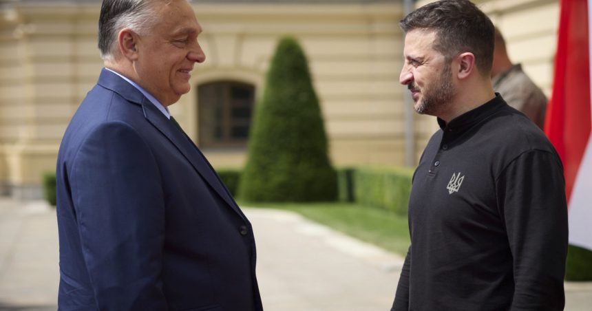 Volodimir Zelenski se va întâlni mâine cu Viktor Orban. Este prima dată de la începutul războiului când vizitează Budapesta. 1 volodimir zelenski se intalneste maine cu viktor orban e pentru prima data de la declansarea razboiului cand ajunge la budapesta 672be05b15f3a