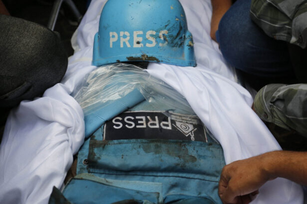 54 de jurnalisti au fost ucisi in 2024 dintre care o treime in fasia gaza raport 675ac25a48726