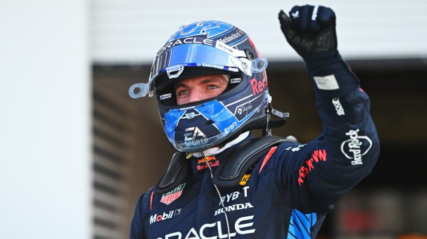 A fost ales „Cel mai bun pilot de Formula 1 al anului“ de către toți participanții la cursele din acest sezon. 1 a fost ales cel mai bun pilot de formula 1 al anului au votat toti cei care participa la cursele din acest sezon 67695c5db9798