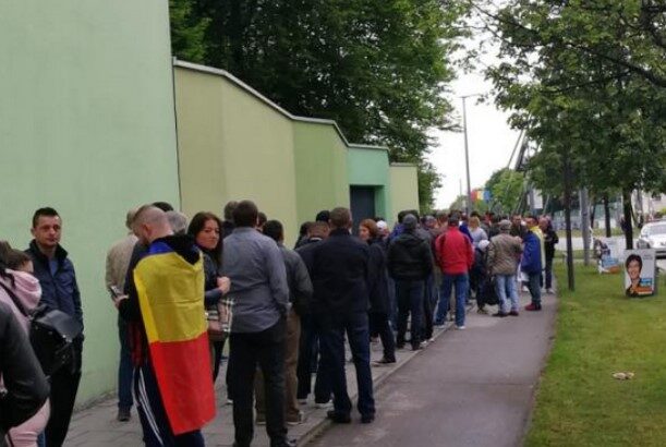 a inceput votul in diaspora pentru cel de al doilea tur al alegerilor prezidentiale 6752b6c6d33fd