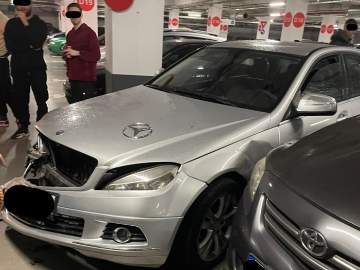 accident cu trei masini in parcarea de la vivo soferul era baut spun martorii 67541c0ec48ef