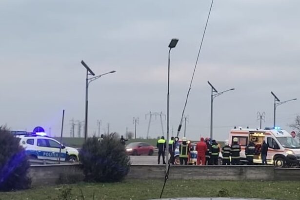 accident intre ovidiu si mihail kogalniceanu in zona hanului kartali 675bd0d49e803