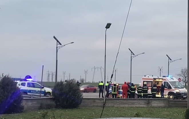 accident intre ovidiu si mihail kogalniceanu in zona hanului kartali 675bd0d49e803