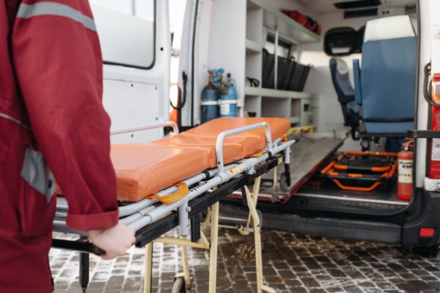 ACCIDENT rutier lângă Ovidiu: Coliziune între două autoturisme 1 accident rutier langa ovidiu s au ciocnit doua autoturisme 6768fcab04516