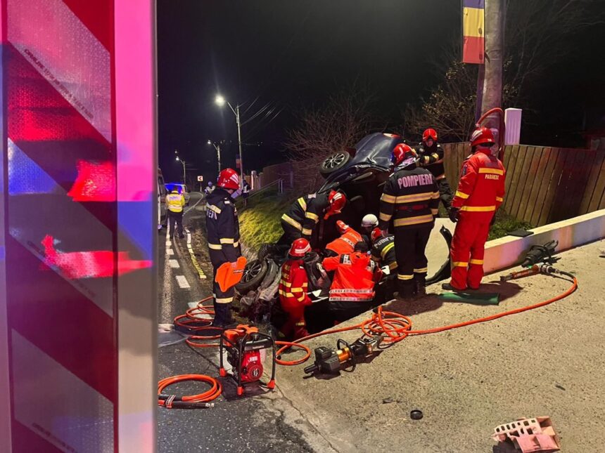Accident TRAGIC în județul Tulcea: Un bărbat a decedat după răsturnarea mașinii în care se afla 1 accident tragic in judetul tulcea un barbat a murit dupa ce masina in care se afla s a rasturnat 6763b929d1cdc