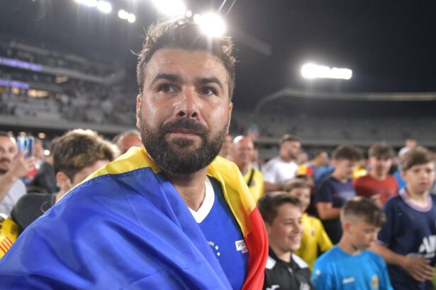 adrian mutu el este jucatorul anului 675ed064e6576