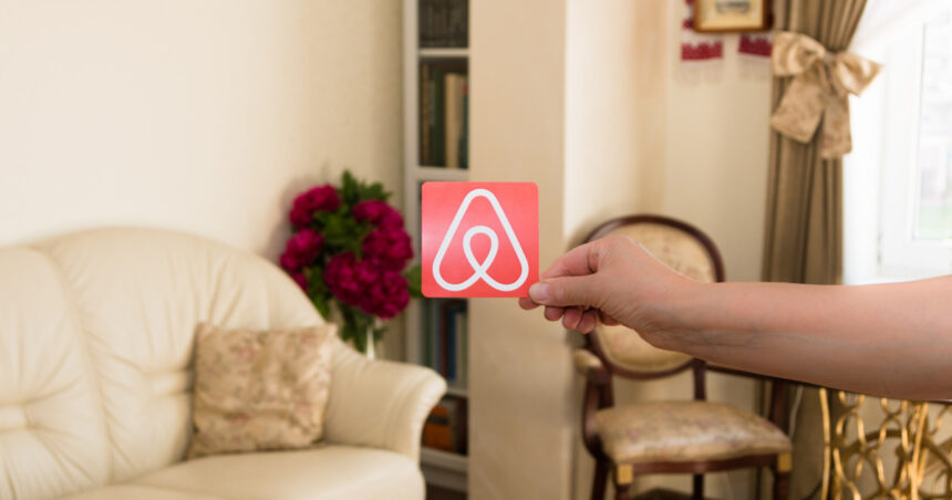 airbnb implementeaza tehnologia antiparty pentru a preveni petrecerile de revelion 675dccdfb4027