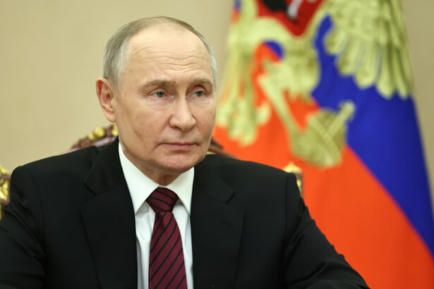 analiza doborarea avionului azer ar putea sa provoace o criza acuta pentru vladimir putin paralela cu un incident aviatic din razboiul rece 67718505dca19