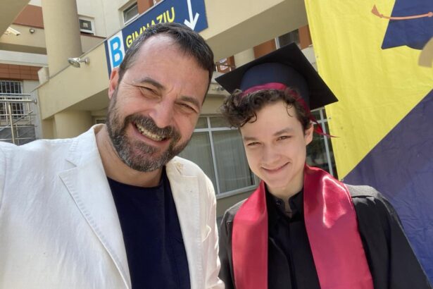 andrei aradits are o noua iubita dupa divortul de fosta sotie andreea a plecat in india si s a indepartat de fiul ei i a mai dat niste emailuri 6762b27939e7f
