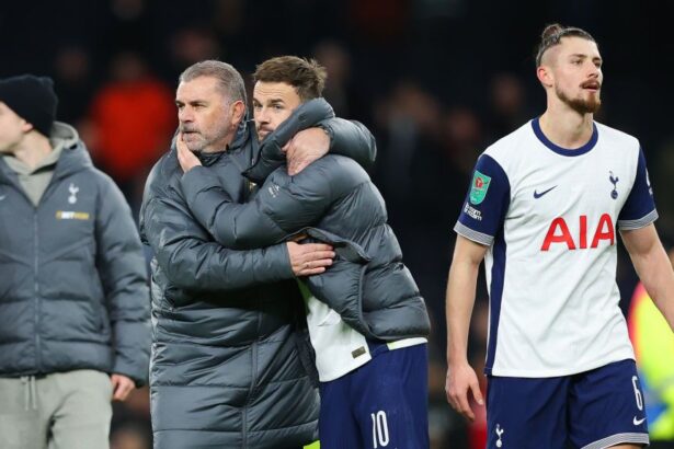 ange postecoglou a rabufnit dupa ce a fost intrebat despre evolutia lui radu dragusin faceti ce vreti 676870f13bc46