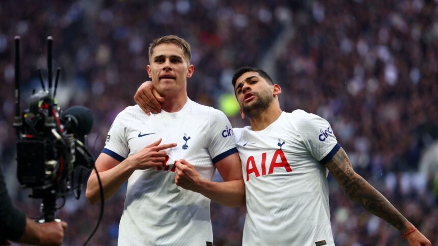 Ange Postecoglou anunță data revenirii lui Romero și Van de Ven, concurenții lui Drăgușin de la Tottenham 1 ange postecoglou anunta cand revin romero si van de ven concurentii lui dragusin de la tottenham 6750687fb556a