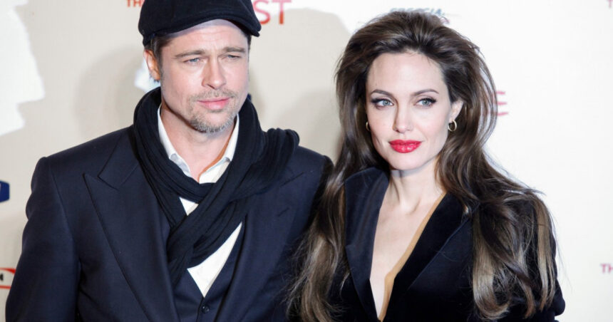 Angelina Jolie și Brad Pitt au ajuns la un acord de divorț, după 8 ani de lupte în justiție: „Angelina este epuizată, dar ușurată” 1 angelina jolie si brad pitt au ajuns la un acord de divort dupa 8 ani de lupte in justitie angelina este epuizata dar usurata 6773a2ee6e431