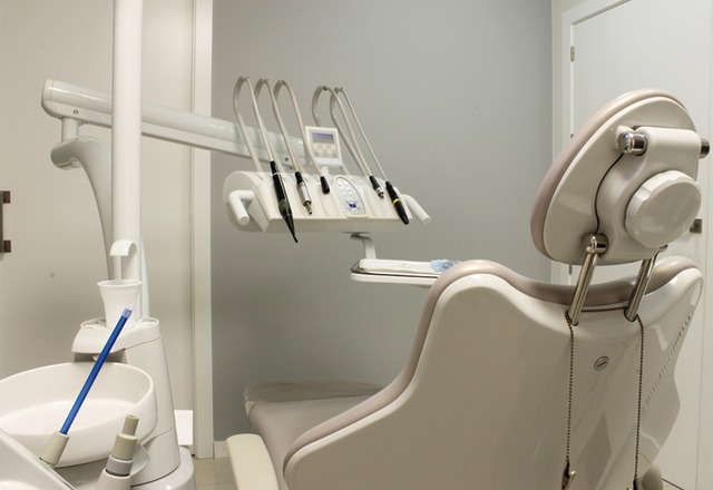 ANUNȚ Soluție pentru zâmbetele fără dinți - Medicament care regenerează dinții 1 anunt solutie pentru cosmarul zambetelor fara dinti medicament care regenereaza dintii 6761c25b485cc