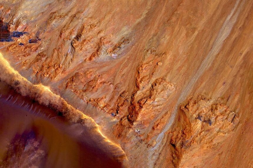 Au fost descoperite noi dovezi pentru rezervoare de apă și magmă pe Marte 1 au fost gasite noi dovezi pentru rezervoare de apa si magma pe marte 6766867f1708c
