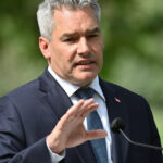 austria le ofera refugiatilor sirieni cate 1 000 de euro pentru a se intoarce acasa 675c93ad8b775