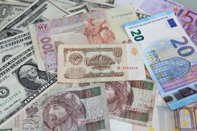 Avertisment - Volatilitate ridicată pe piața valutară și creșterea tensiunilor comerciale în 2025 1 avertisment volatilitate ridicata pe piata valutara si tensiuni comerciale in crestere in 2025 67504018d4172
