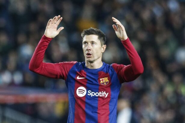 barcelona atletico madrid sufocant cu un final naucitor catalanii au incheiat anul in genunchi in campionat 67675ebc88b13