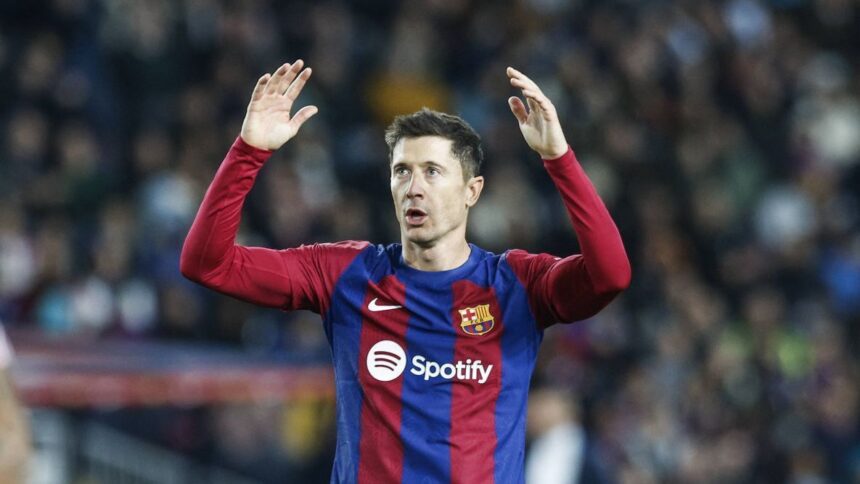barcelona atletico madrid sufocant cu un final naucitor catalanii au incheiat anul in genunchi in campionat 67675ebc88b13