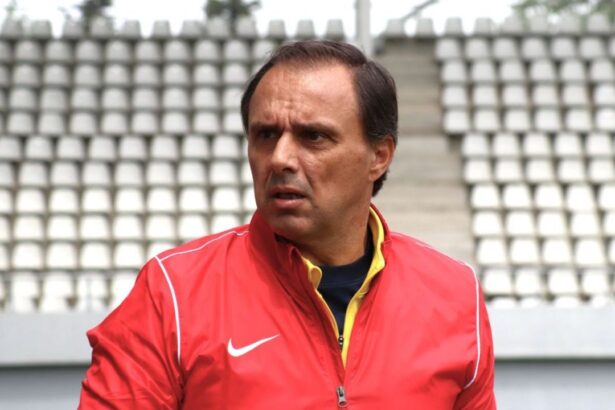 basarab panduru ii propune lui dan sucu un jucator de la fcsb l as aduce la genoa 676ac6ac6c9cc