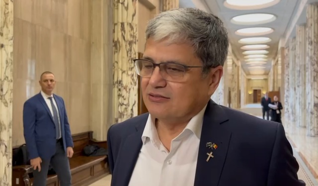 Boloș: Întâmpinăm probleme la împrumuturi pentru operațiunile Trezoreriei, am retras 6 miliarde de euro din rezerva de valută a ministerului 1 bolos intampinam probleme la imprumuturi pentru operatiunile trezoreriei am scos 6 miliarde de euro din rezerva de valuta a ministerului 67502775db914