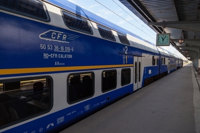 CFR Călători colaborează cu ASEE Solutions pentru modernizarea sistemului național de emitere a legitimațiilor de călătorie, cu un contract de peste 22 milioane lei, dorit și de Orange și Vodafone. 1 cfr calatori apeleaza la asee solutions pentru modernizarea sistemului national de emitere a legitimatiilor de calatorie contractul depaseste 22 milioane lei fiind dorit si de orange si vodafone 67626b2dc99d5