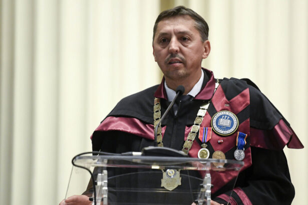 cine este daniel david rectorul care va prelua portofoliul educatiei in guvernul ciolacu 2 6769795ba3922