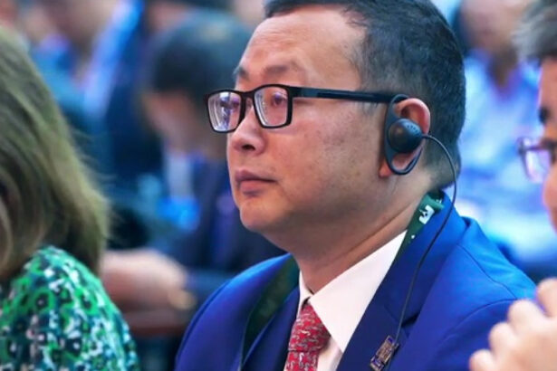 cine este yang tengbo presupusul spion chinez apropiat de printul andrew care controla o retea de figuri britanice influente 676106bde1820