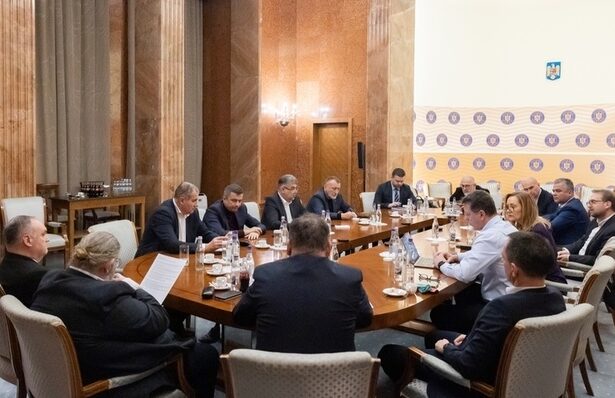 ciolacu si bolojan se vor ocupa impreuna de reducerea cheltuielilor bugetare in departamentul creat dupa modelul trump 6772bbadee58c