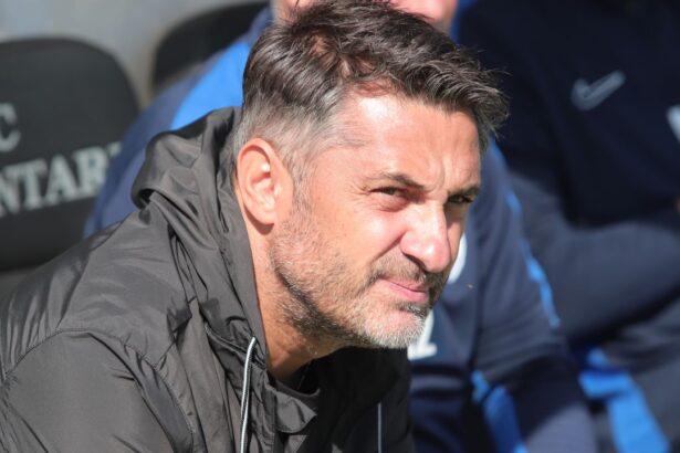 clasament ce a facut claudiu niculescu la debutul oficial pe banca lui csm slatina 67545d1917c70