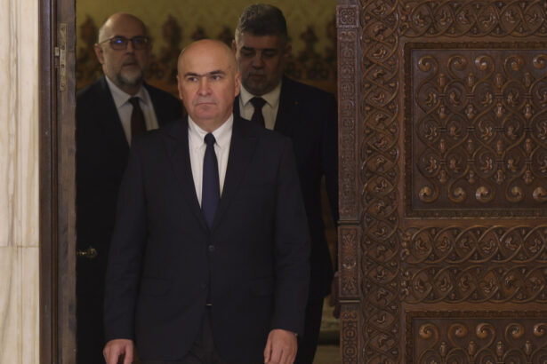 coalitia de guvernare se reuneste in prima sedinta dupa semnarea acordului de functionare pentru a discuta despre ordonanta trenulet 676e6f4946363