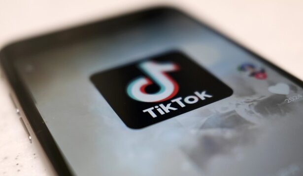 comisia europeana a cerut tiktok sa inghete si sa pastreze datele si probele legate de alegerile din romania 6751a3b6b311b