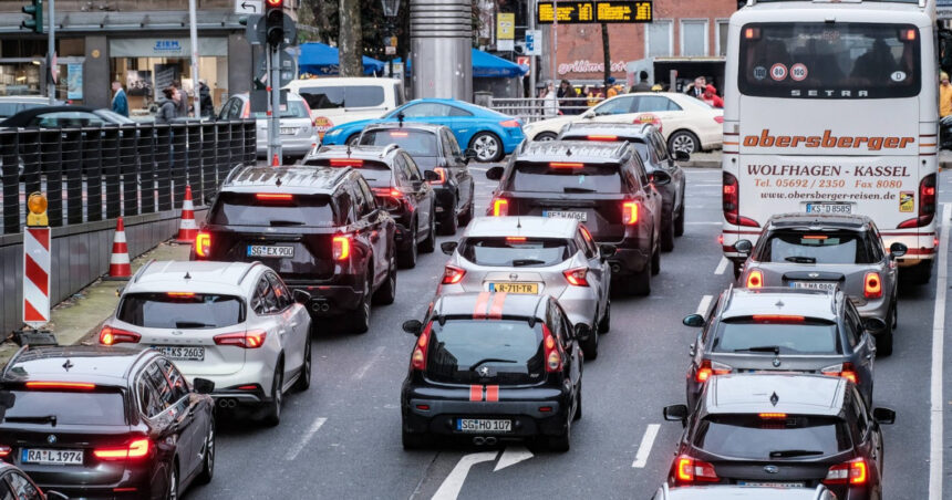 Comisia Europeană nu intenționează să reducă limitele de emisii de CO2 pentru mașini, care vor fi aplicate din 2025. 1 comisia europeana nu vrea sa relaxeze limitele de emisii de co2 ale masinilor care vor fi impuse din 2025 675ad5d651b7d
